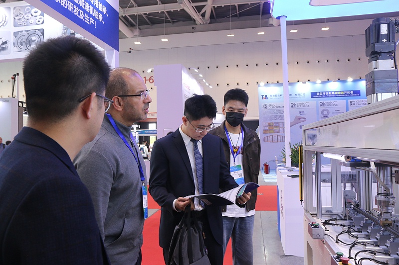 杭州集智精彩亮相2025大湾区国际具身智能机器人产业展览会